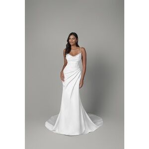 Elegant White Wedding Dress